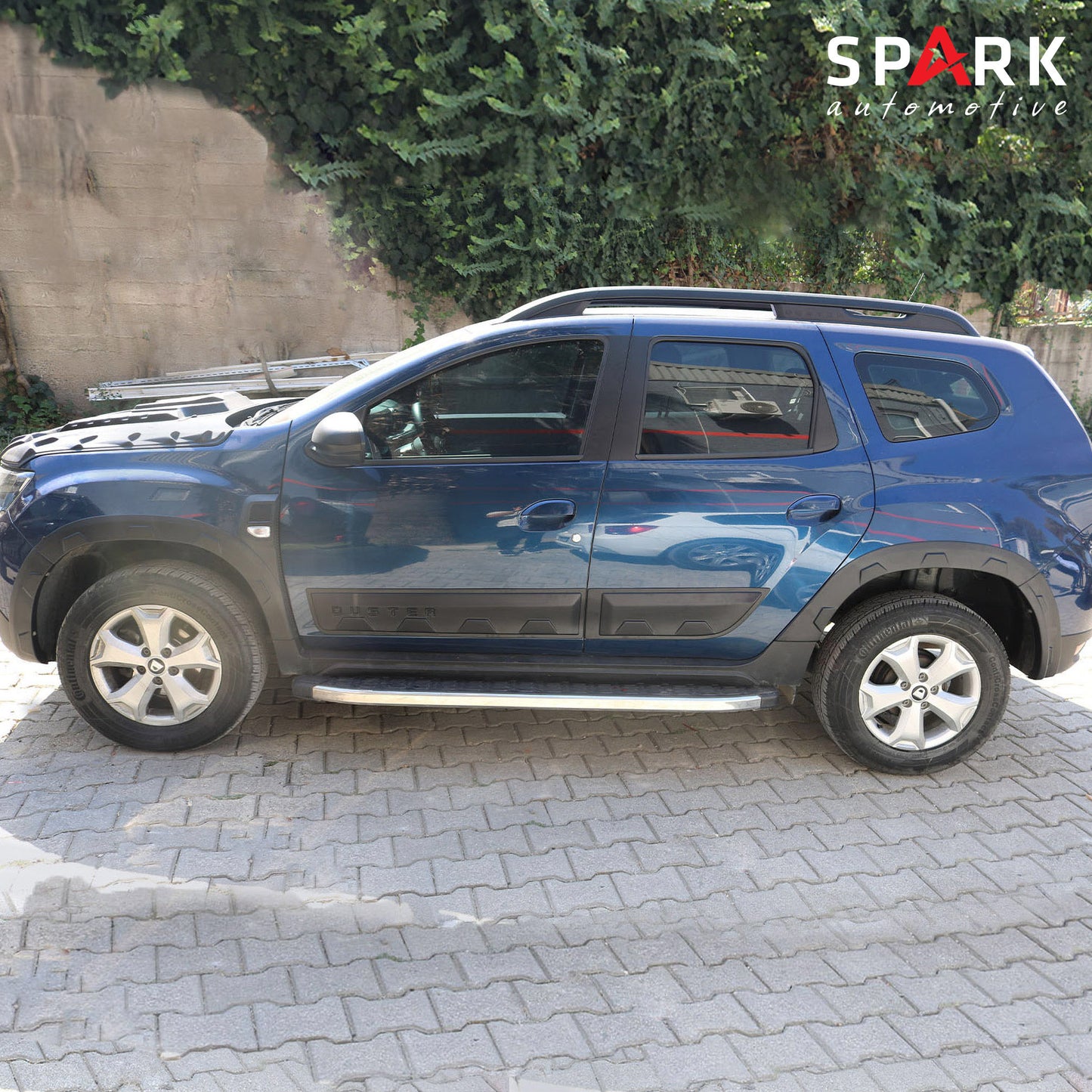 Dacia Duster 2018-2024 Yıl Aralığı Uyumlu Damalı Çamurluk Dodik 8 Parça