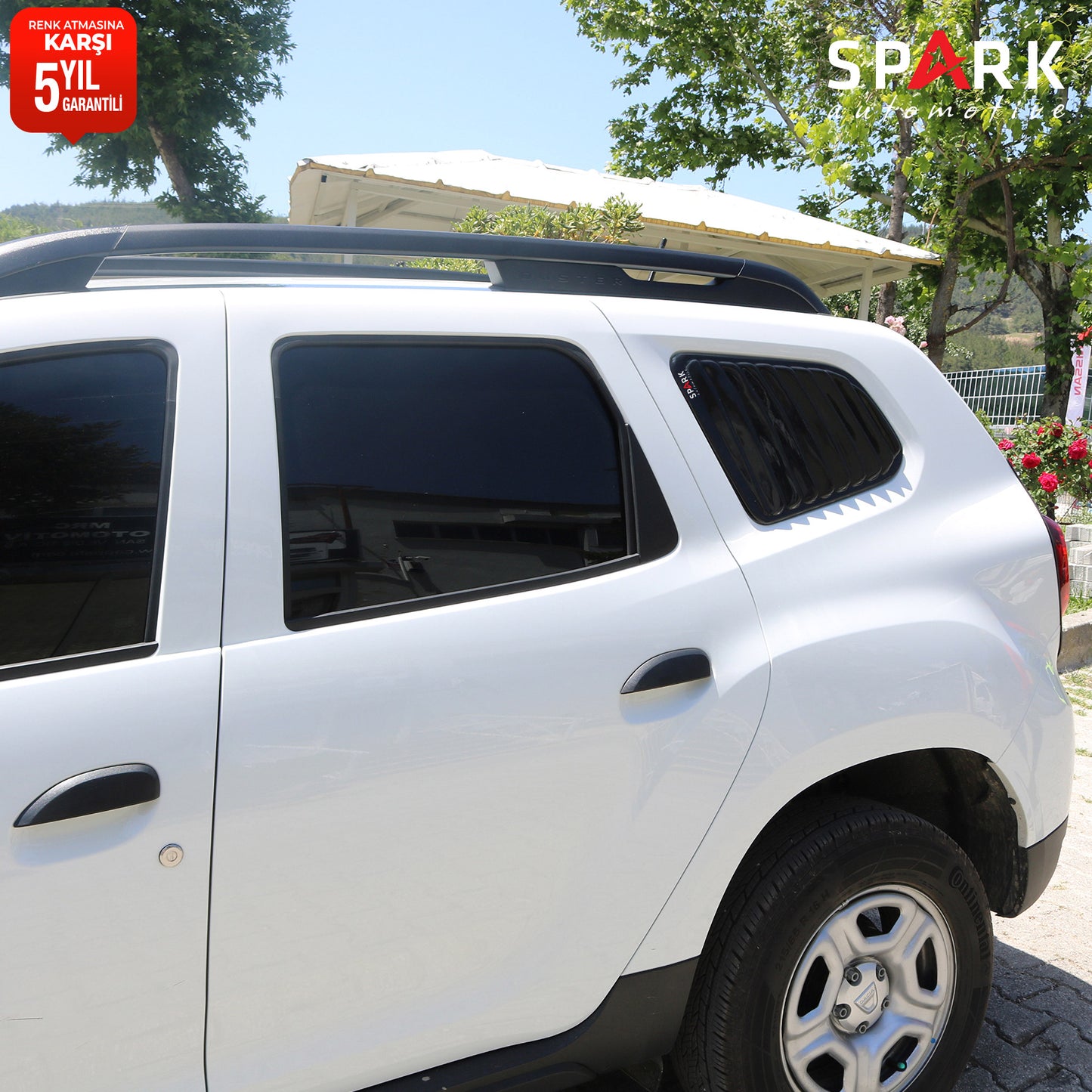 Dacia Duster 2018-2024 Yıl Aralığı Uyumlu Plastik Kelebek Cam 2 Parça