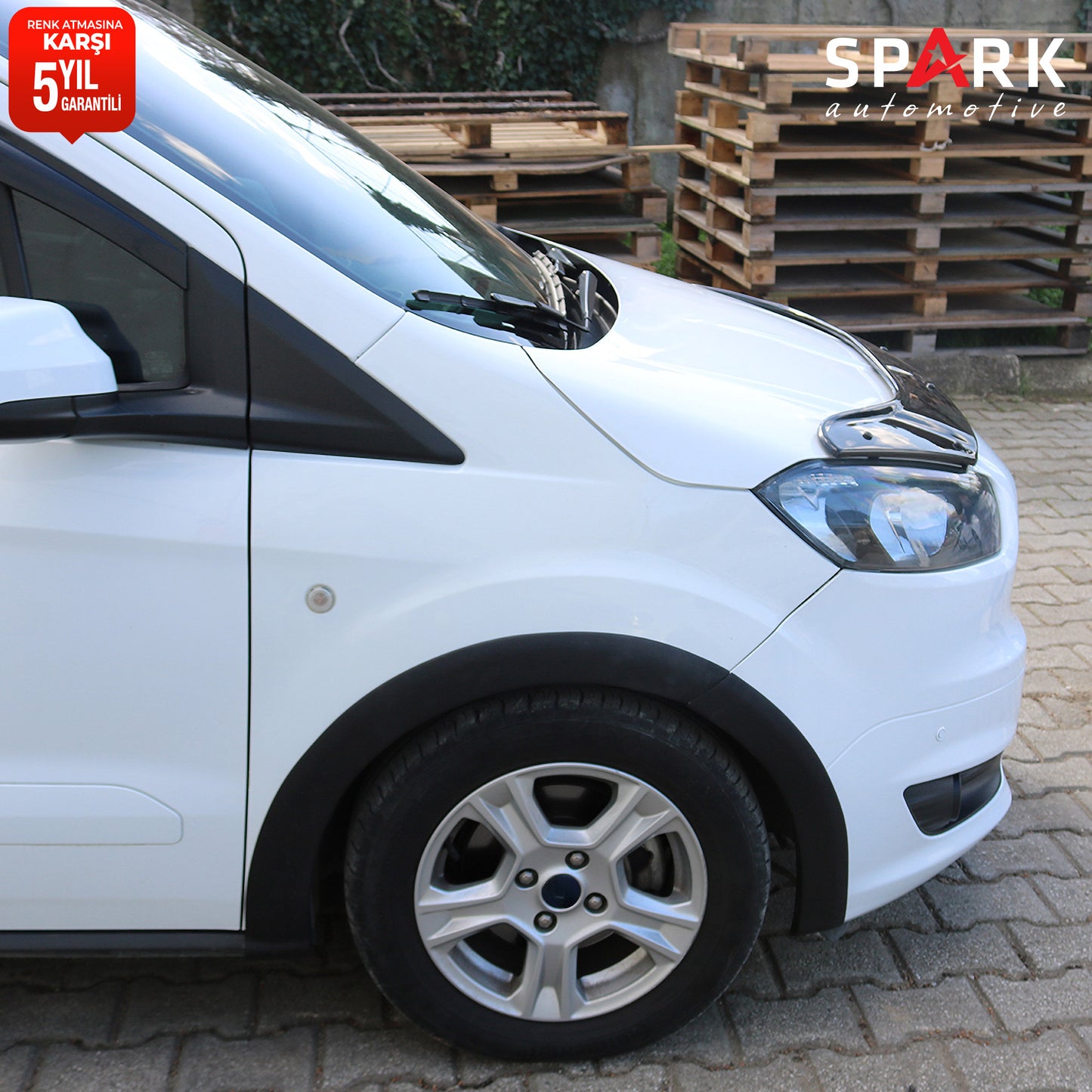 Ford Courier 2014-2018 Yıl Aralığı Uyumlu Çamurluk Dodik 8 Parça