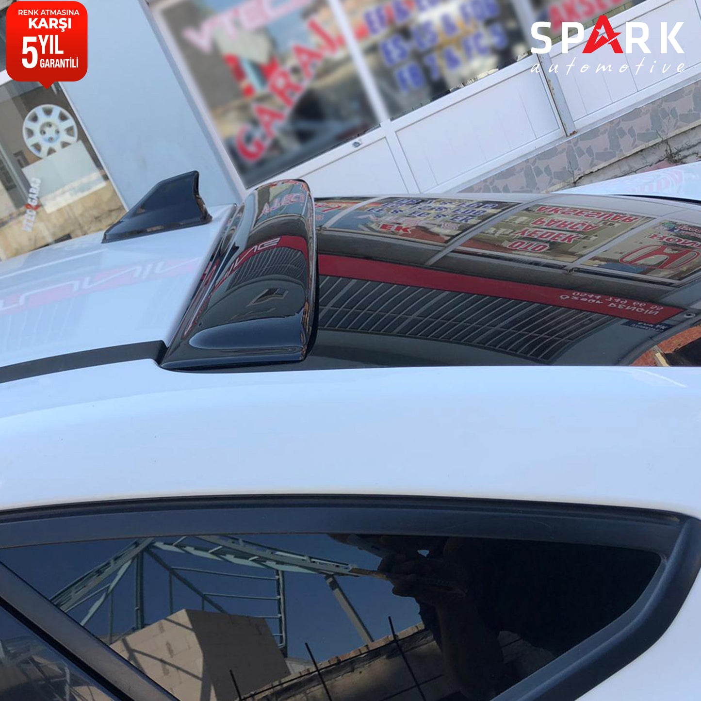 Ford Focus 2011-2018 Yıl Aralığı Uyumlu Arka Cam Spoyler