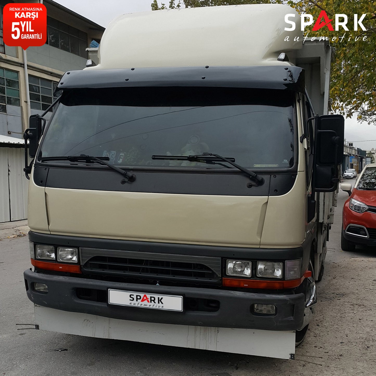 Mitsubishi Canter 1998-2012 Yıl Aralığı Uyumlu Ön Cam Güneşliği