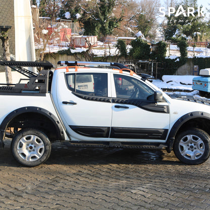 Mitsubishi L200 2007-2015 Yıl Aralığı Uyumlu Yarasa Kapı Kaplama 4 Parça