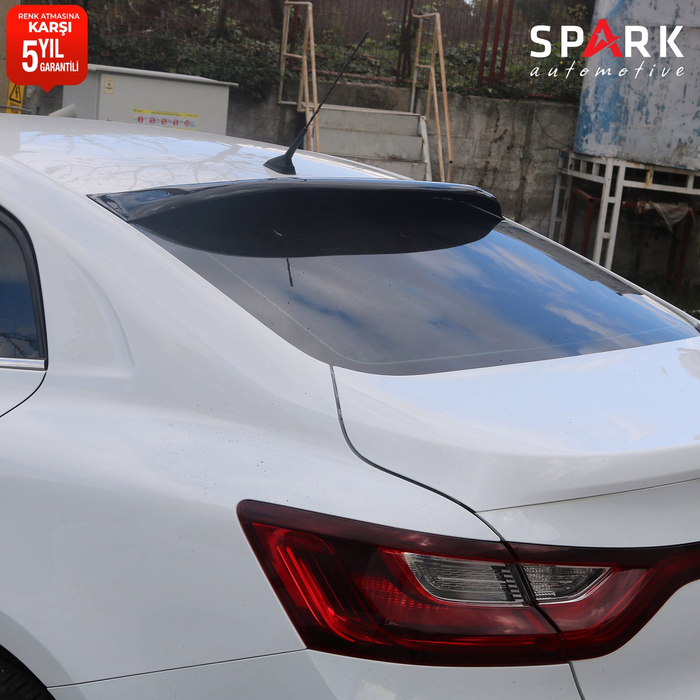 Renault Megane 4 2016- Yılı ve Sonrası Uyumlu Arka Cam Spoyler