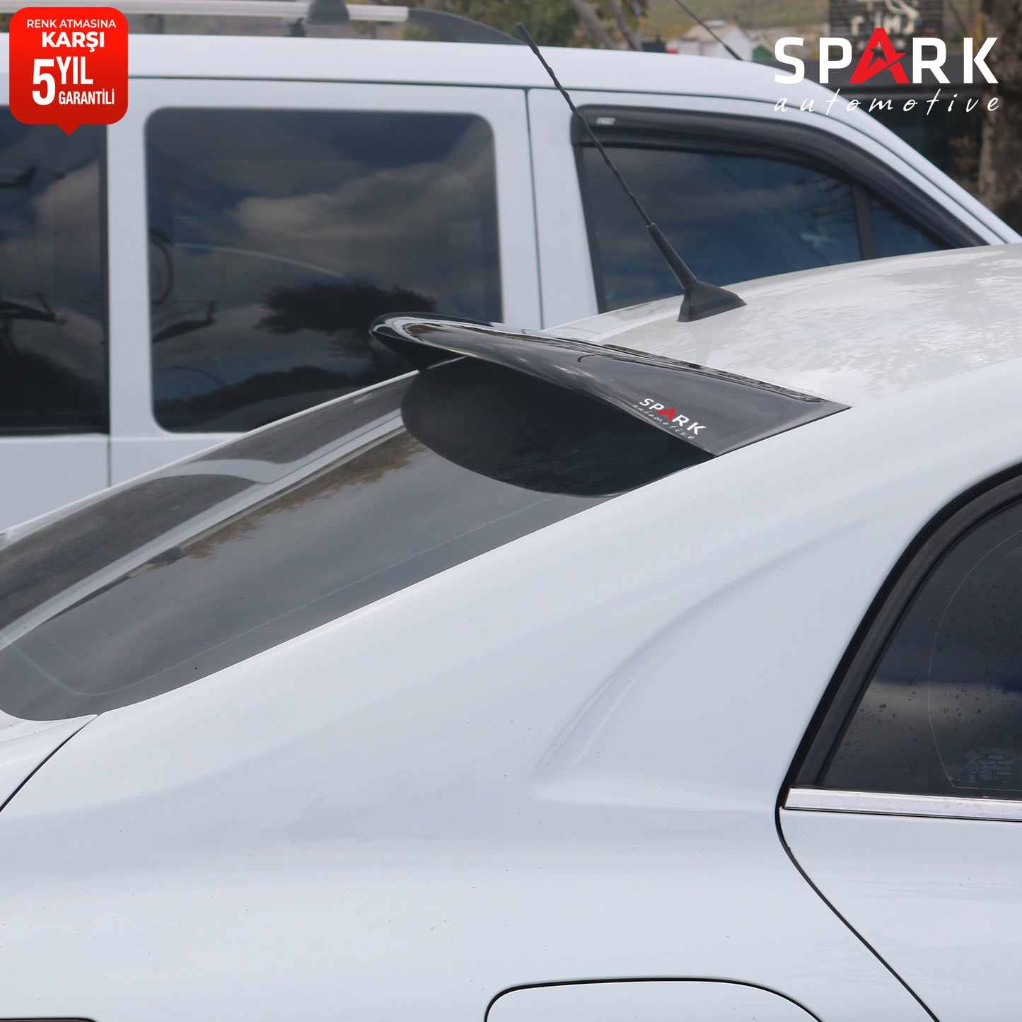 Renault Megane 4 2016- Yılı ve Sonrası Uyumlu Arka Cam Spoyler