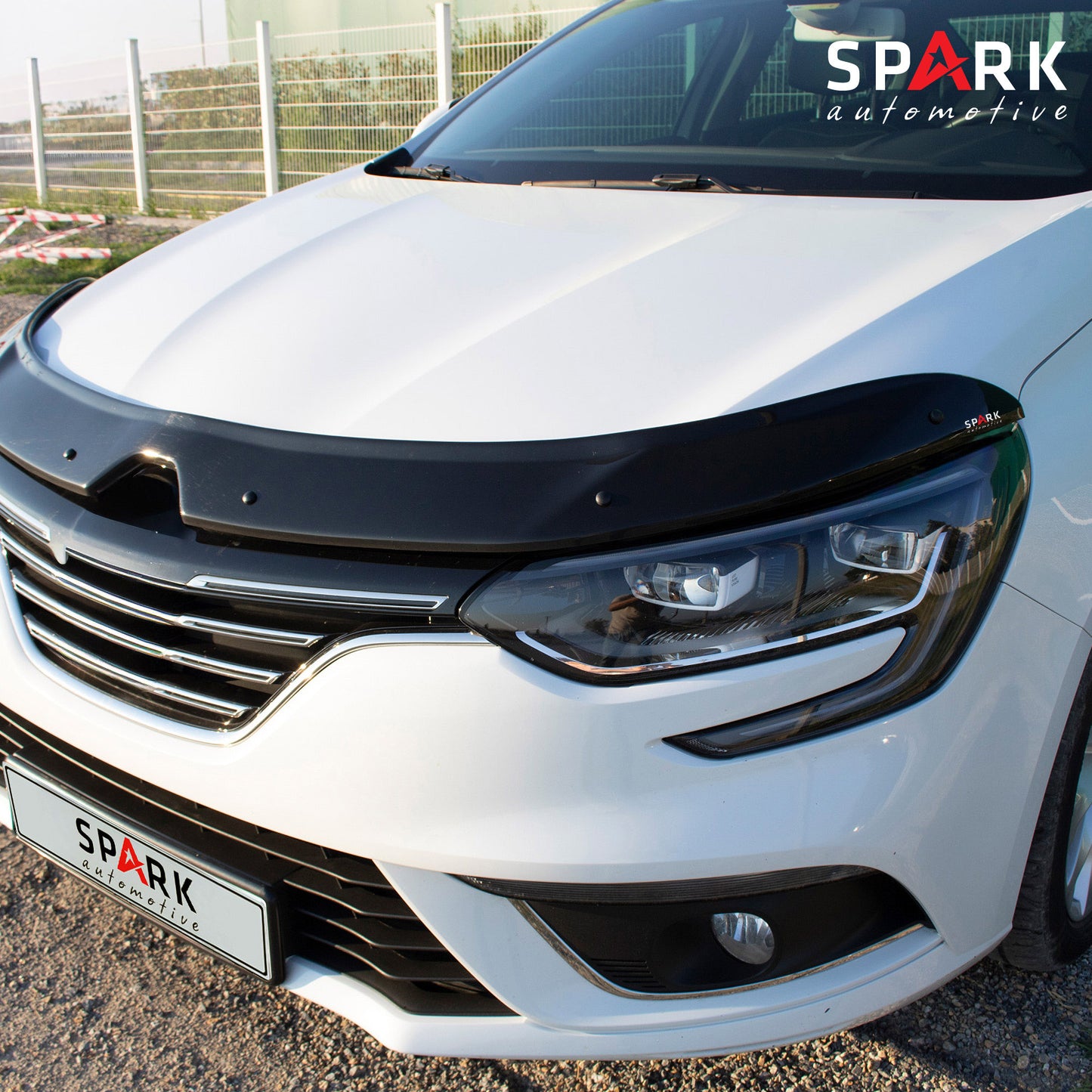 Renault Megane 4 2016- Yılı ve Sonrası Uyumlu Kaput Rüzgarlığı 4mm