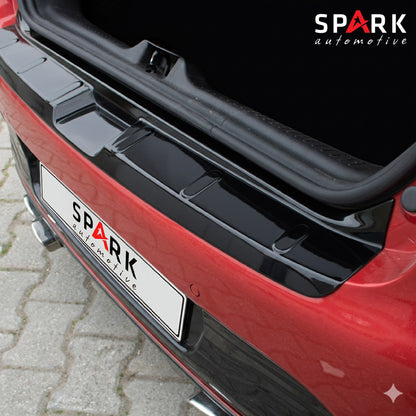 Renault Clio 4 2012-2020 Yıl Aralığı Uyumlu Arka Tampon Eşiği Parlak