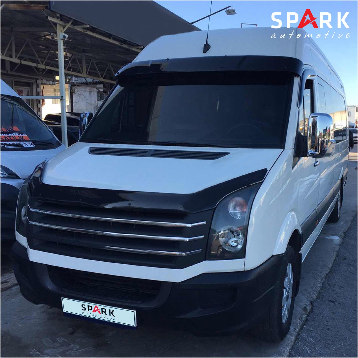 Volkswagen Crafter 2012-2017 Yıl Aralığı Uyumlu Ön Cam Güneşliği