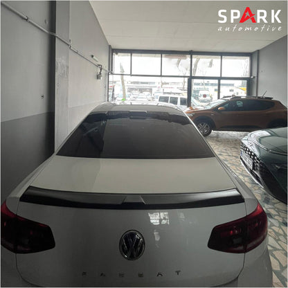 Volkswagen Passat 2015- Yılı ve Sonrası Uyumlu Arka Bagaj Üstü Spoyler
